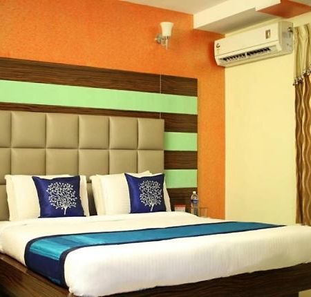 Hotel Seven Hills Inn تيروباتي المظهر الخارجي الصورة